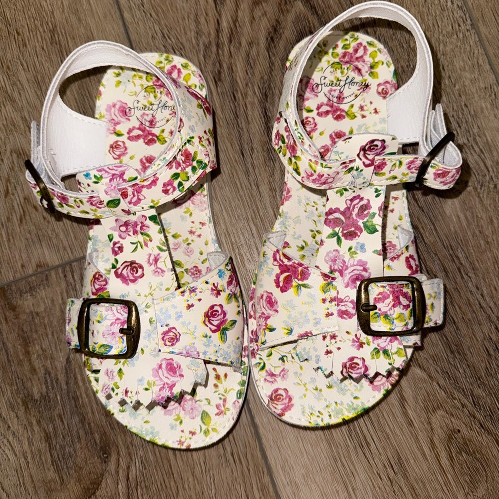 Sweet Honey sandals